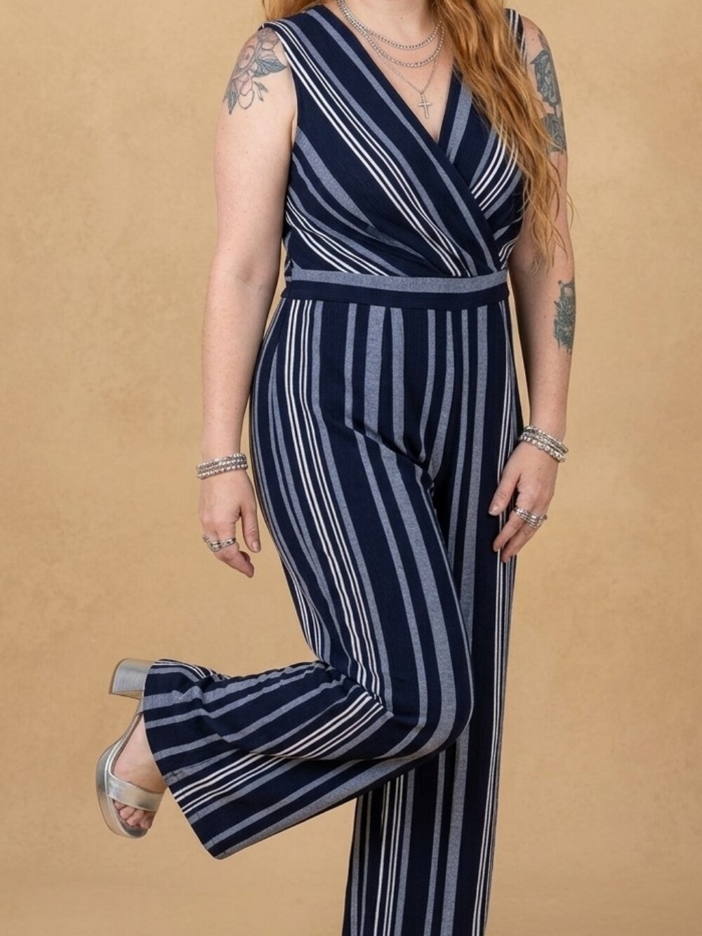 LIKE-NEW Size Small Elegant Navy & White Striped Romper Wide Leg Jumpsuit - Picture 13 of 15